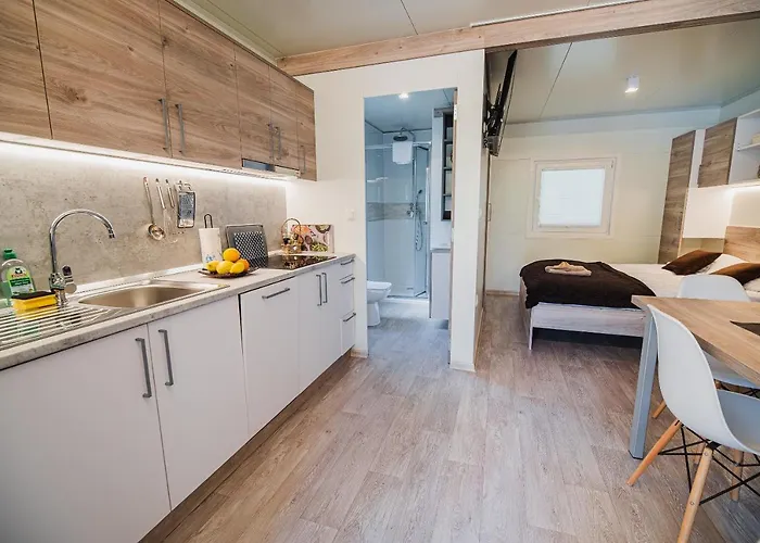 Premium Mobile Tree House With Thermal Riviera Tickets * Catez ob Savi